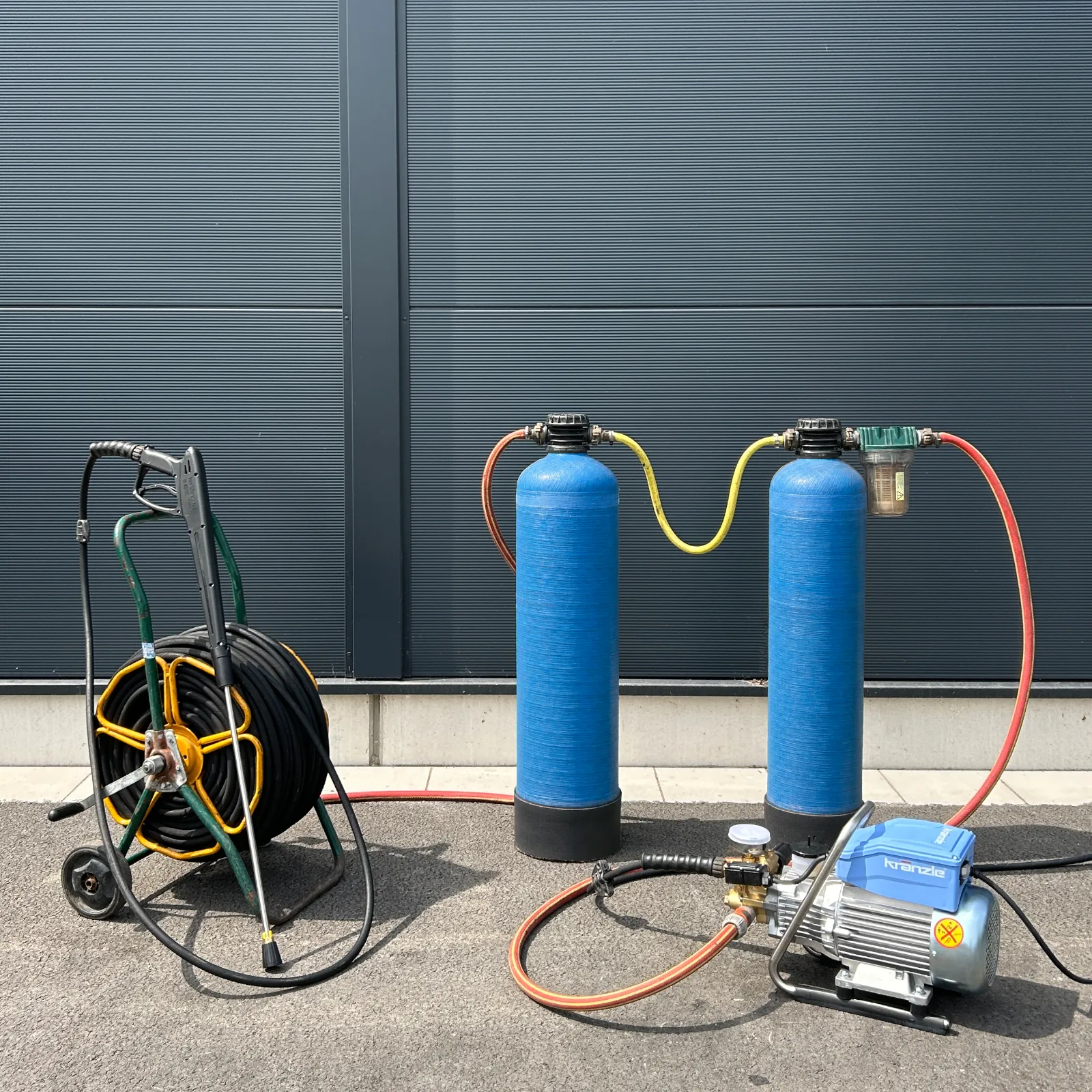 Wasseraufbereitung mit Mischbettharz für die Photovoltaik-Reinigung